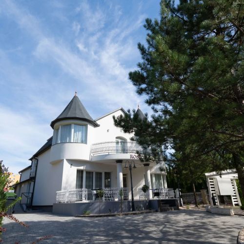 Villa Rose Garden Panzió Nyíregyháza – Nyíregyháza, Ungaria