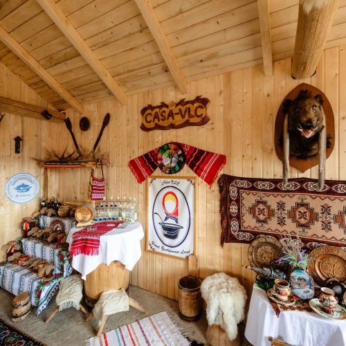 Casa VLC Punct Gastronomic Local Bilbor – Bilbor, România