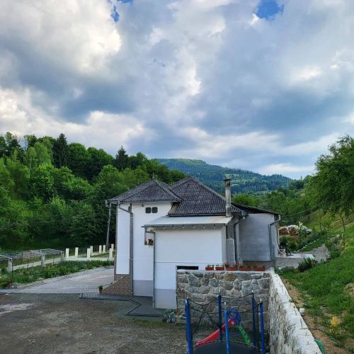 Casa Paradis Moisei – Moisei, România