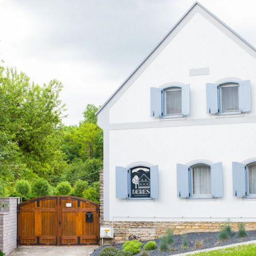 Deres Apartmanház Lókút