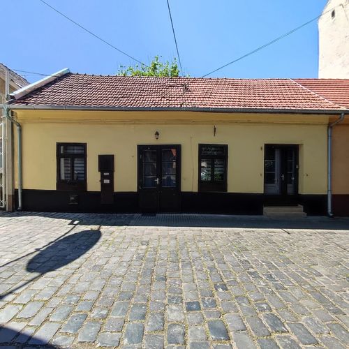 Deák Szobák Nagykőrös