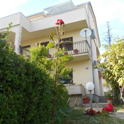 Apartments Boško Kastel Luksic – Kaštel Lukšić, Croația