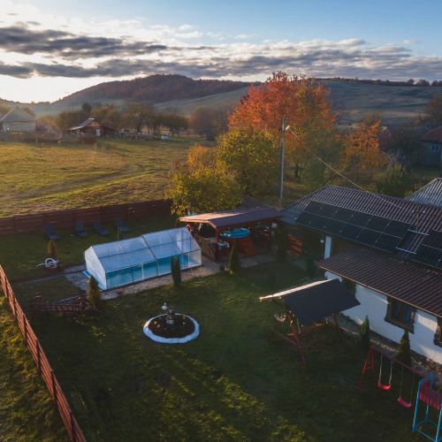 Cabana Transilvania cu piscină privată Damiș – Damiș, România