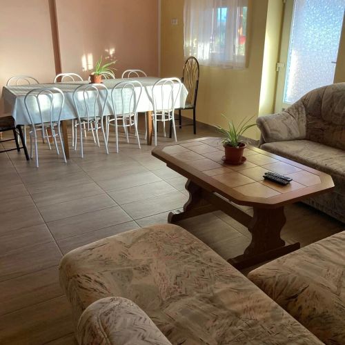 Dóra Apartman Balatonfenyves – Balatonfenyves, Maďarsko