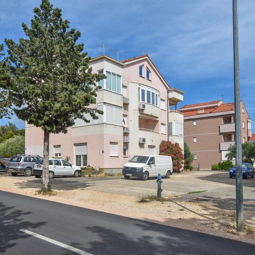 Apartment Alice Pakostane