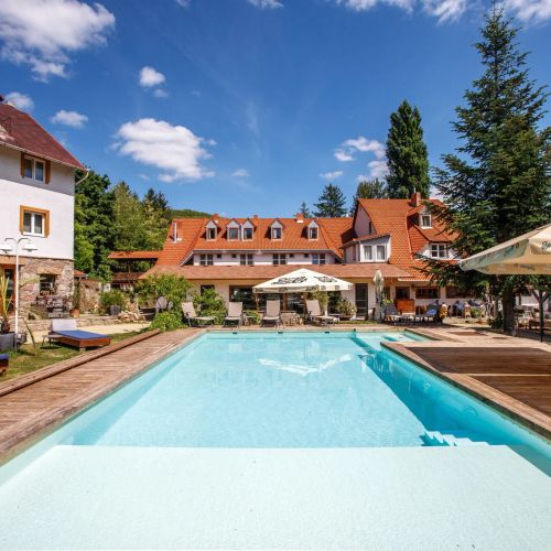 Nomád Glamping Noszvaj – Noszvaj, Węgry