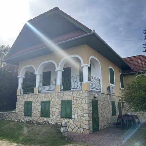 SzaSza Apartman Ábrahámhegy