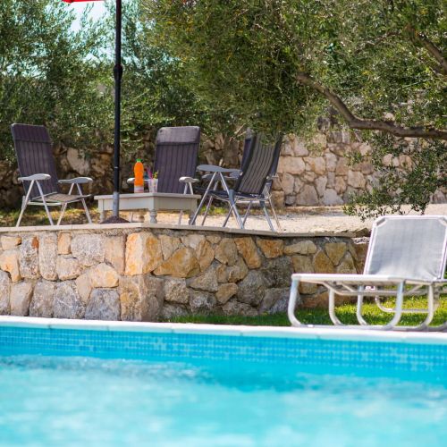 Holiday House Rosalia Sužan – Sužan, Croația