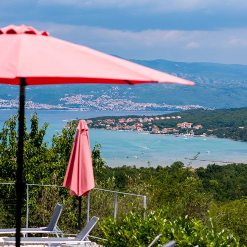 Holiday House Rosalia Sužan – Sužan, Croația