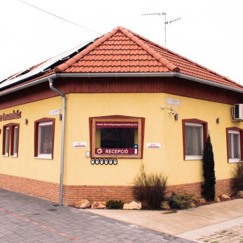 Borostyán Apartmanház Mórahalom – Mórahalom, Ungaria
