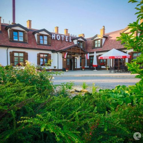 Dwór Bogucin Hotel & Restauracja Garbów – Garbów, Polonia