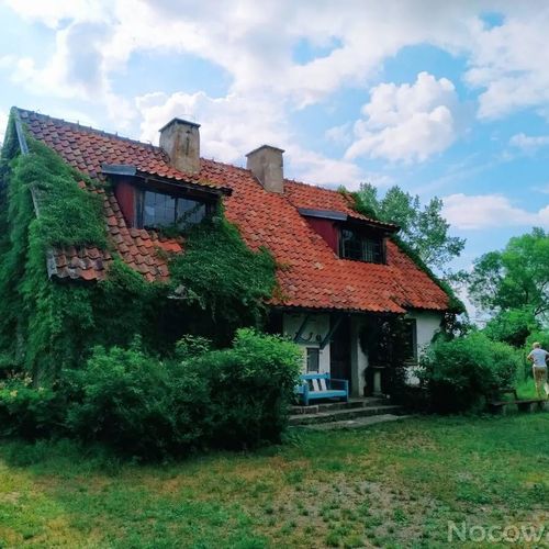 Mały Biały Domek wśród mazurskiej przyrody Mrągowo