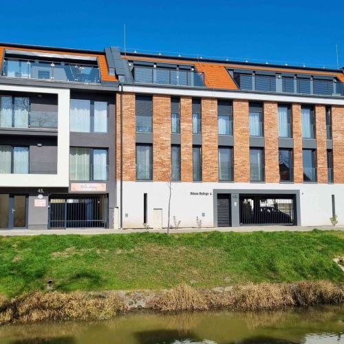 Viktória Apartman**** Gyula – Giula, Ungaria