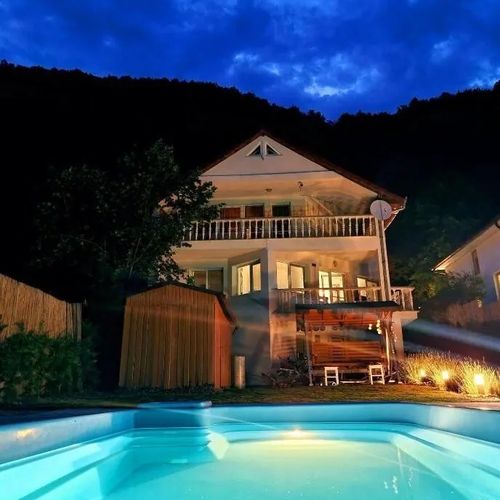 Casa Jax Valea Mănăstirii