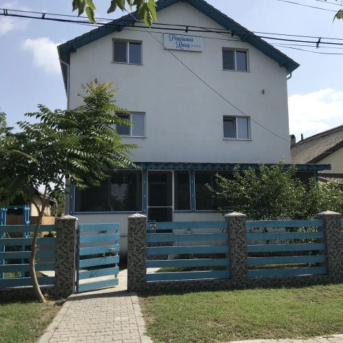 Pensiunea Rareș Crișan