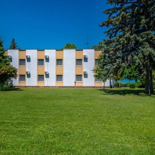 Balatonvilágosi Akadémiai Hotel