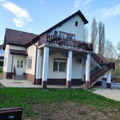 Gyöngyike Apartmanház Vonyarcvashegy – Vonyarcvashegy, Ungaria