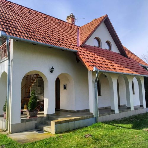 Bodzás Vendégház - Bodza u.4. Kiskunmajsa