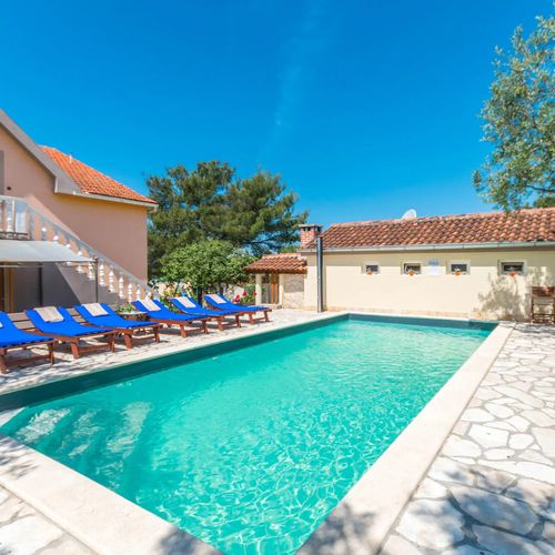 Apartman Sveti Filip i Jakov - CDI445