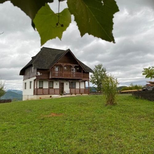 Pensiunea Casa Din Deal Văleni