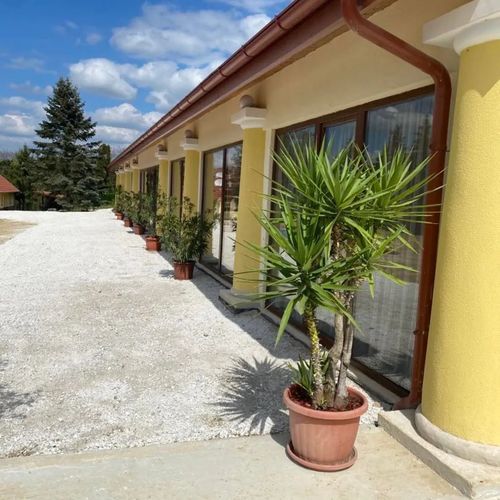 Vitál Vendégház Almamellék-Szentmártonpuszta