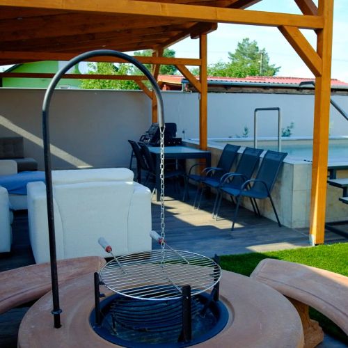 Luxvil Apartman Balatonkeresztúr – Balatonkeresztúr, Ungaria