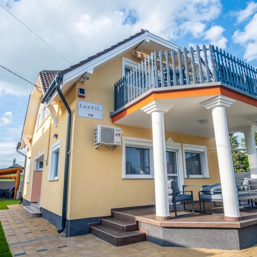 Luxvil Apartman Balatonkeresztúr – Balatonkeresztúr, Ungaria