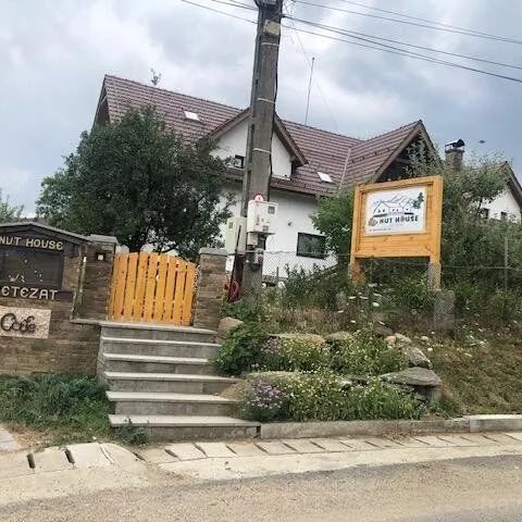 Pensiunea Nut House Nucșoara – Nucșoara, România