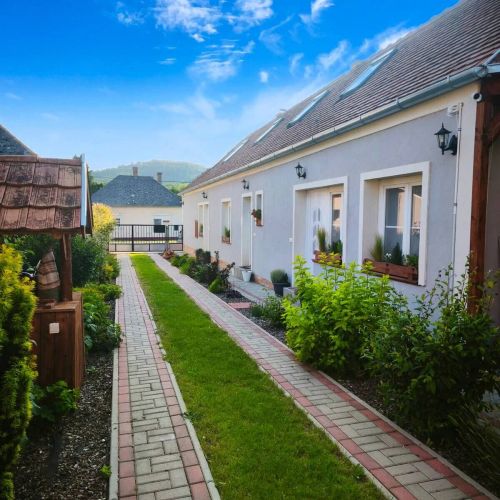 Borostyánkút Wellness Home Vendégház Bakonybél – Bakonybél, Ungaria
