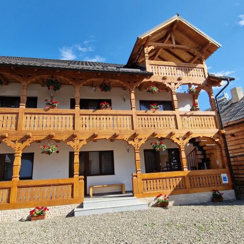 La Mona Bârsana