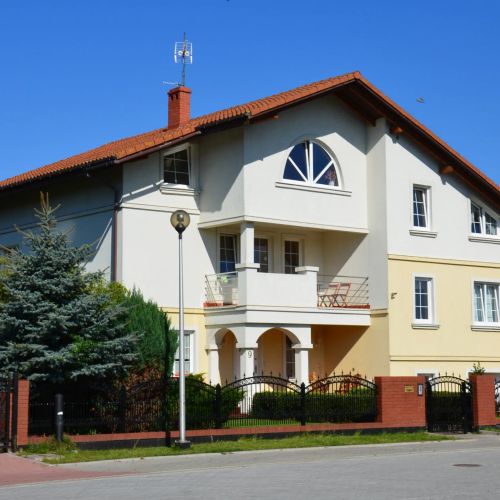 Aven'a pokoje gościnne z basenem – Darłowo, Polonia