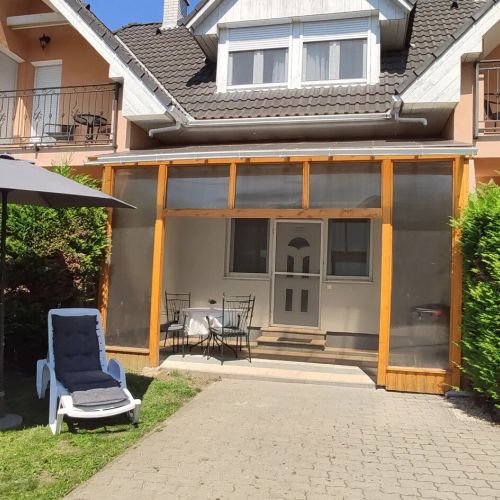 Jenna Apartments - Kara Balatonszárszó