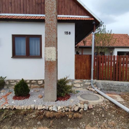 Cabana Becze Lăzarea – Lăzarea, România