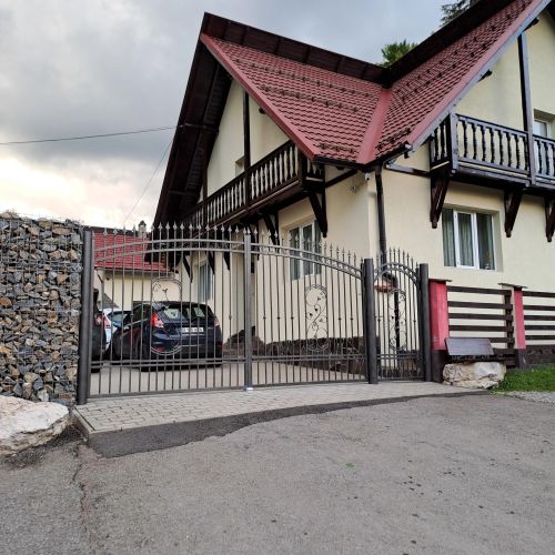 Casa Petra Poiana Mărului – Poiana Mărului, România