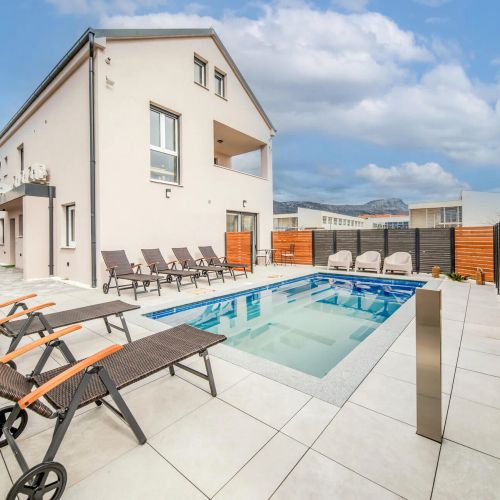 Apartman Kaštel Novi - CSC338