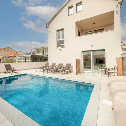 Apartman Kaštel Novi - CSC339