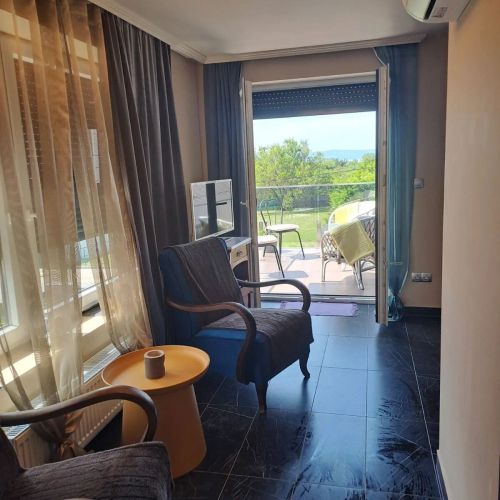 AnnaRosa Apartman Balatonszárszó