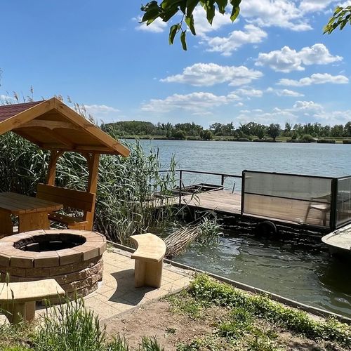 Nyugalom Vendégház Tass