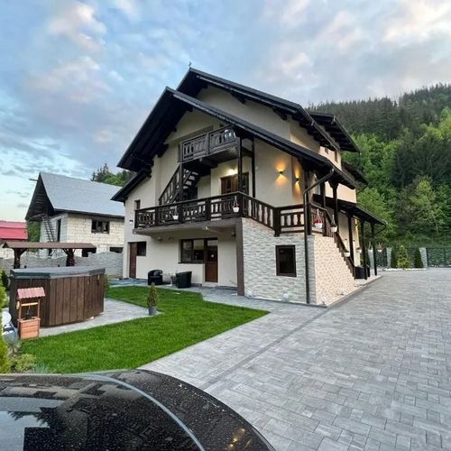 Casa Cernat Albac