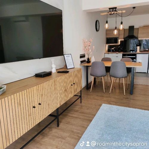 Room In The City 2 Apartman Sopron – Sopron, Ungaria