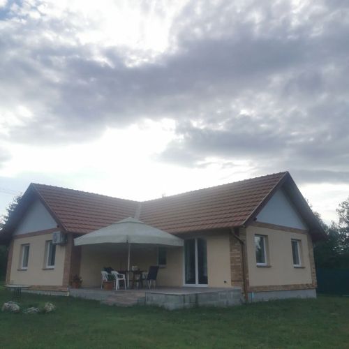 Búbánatvölgy Vöröstölgy Vendégház Esztergom