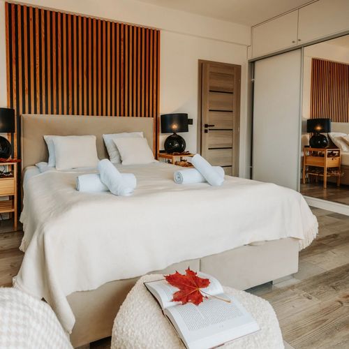 Mountain Base - Dom Hrabiego