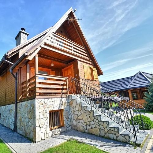 Jaworina - Apartamenty, Domki i Pokoje Solina