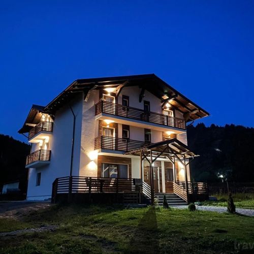 Pensiunea  ACASA LA VLADUȚ Borşa – Borşa, România