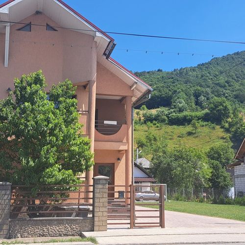 Casa Ofrim Bârsana