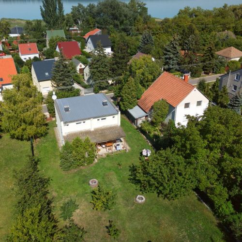 Almádi 64 Üdülőház Balatonalmádi – Balatonalmádi, Ungaria