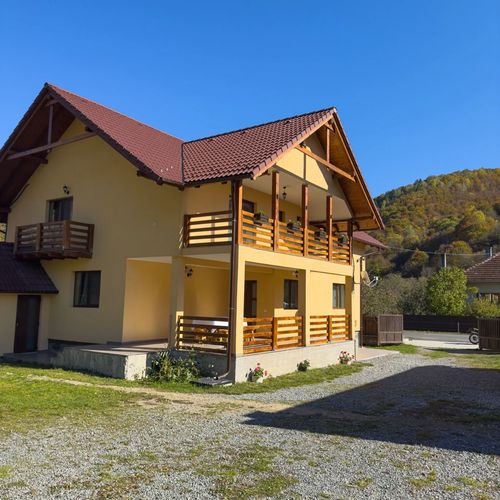 Casa Abrudan Scrind-Frăsinet