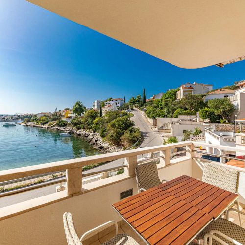 Apartman Okrug Gornji - CSC401