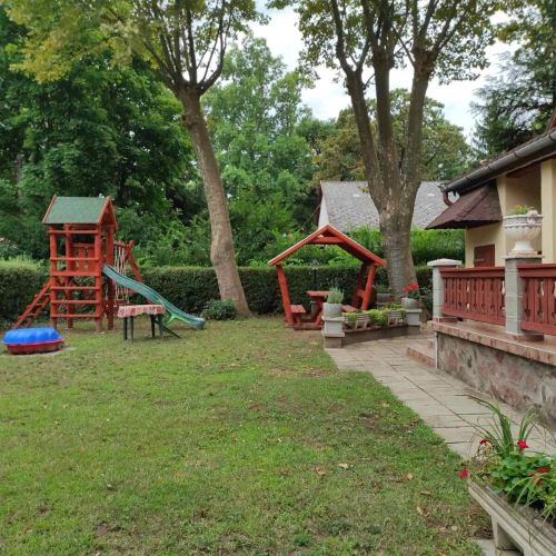 Balatonszemesi Nyaralóház Balatonszemes