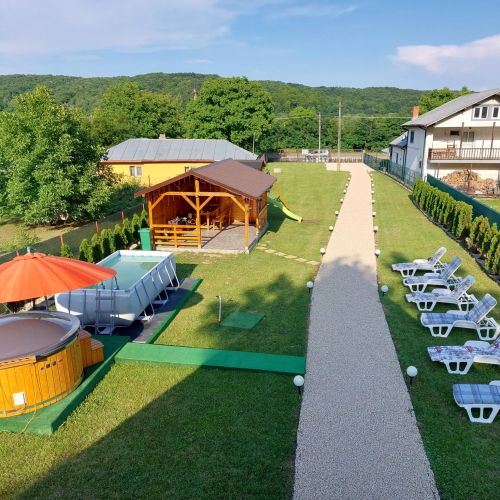 Cabana A-frame Nis Coțofenești – Coțofenești, România